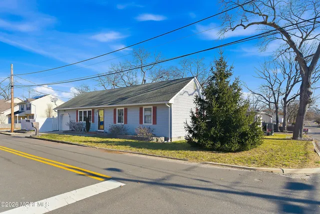 $390,000 | 485 Monmouth Avenue, Brick, NJ 08723