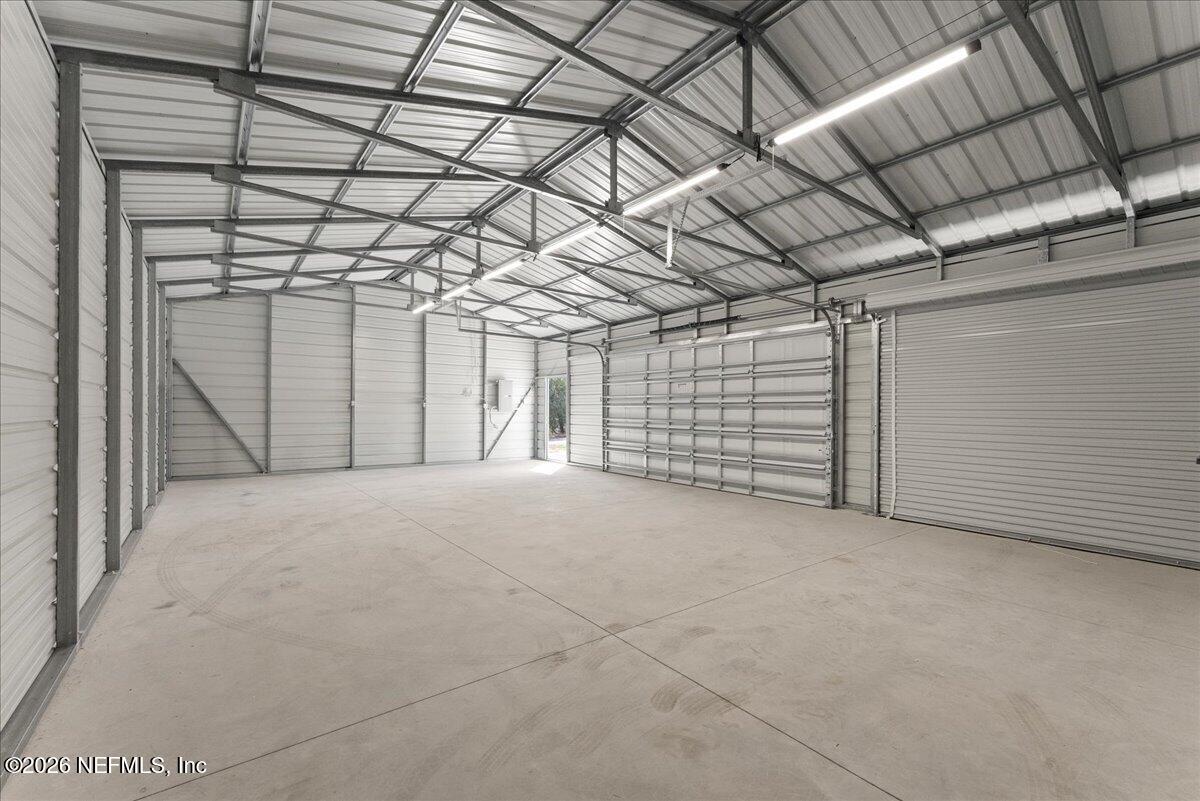 5533 Coronado Street Keystone Heights, FL 32656 - Photo 67 of 73 a view of a garage