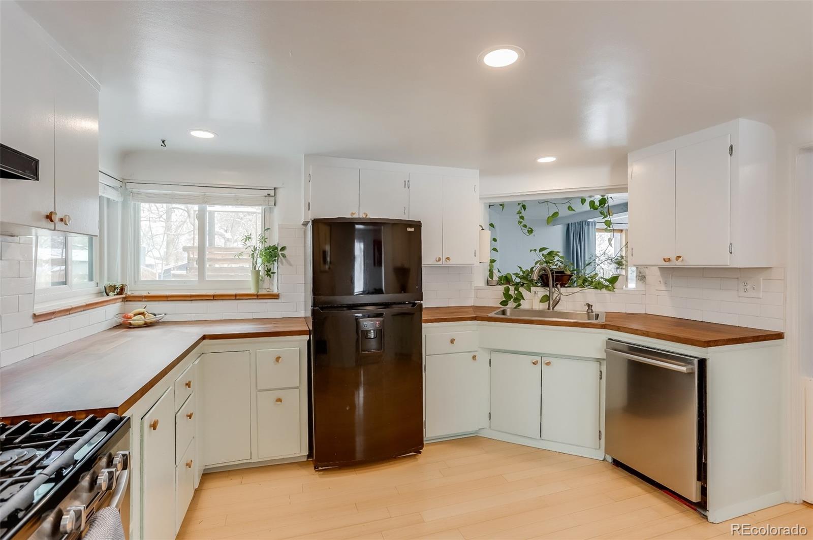 4740 Otis Street Wheat Ridge, CO 80033 - Photo 7 of 33 Gallery Image 7