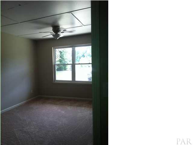 5966 Colter Road Milton, FL 32583 - Photo 8 of 13 Bonus Room/Bedroom 4