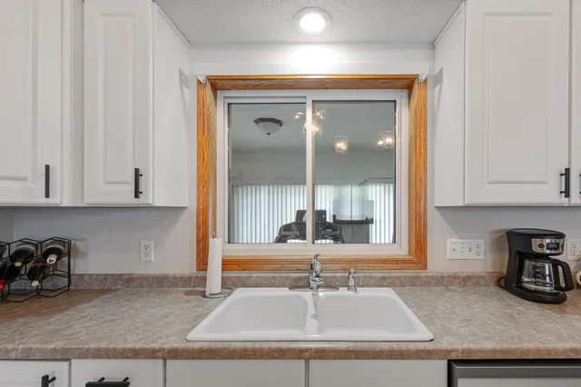 $429,900 | 782 Churchill Drive Southeast, Owatonna, MN 55060