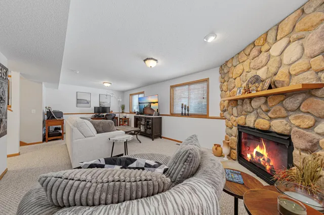 $429,900 | 782 Churchill Drive Southeast, Owatonna, MN 55060