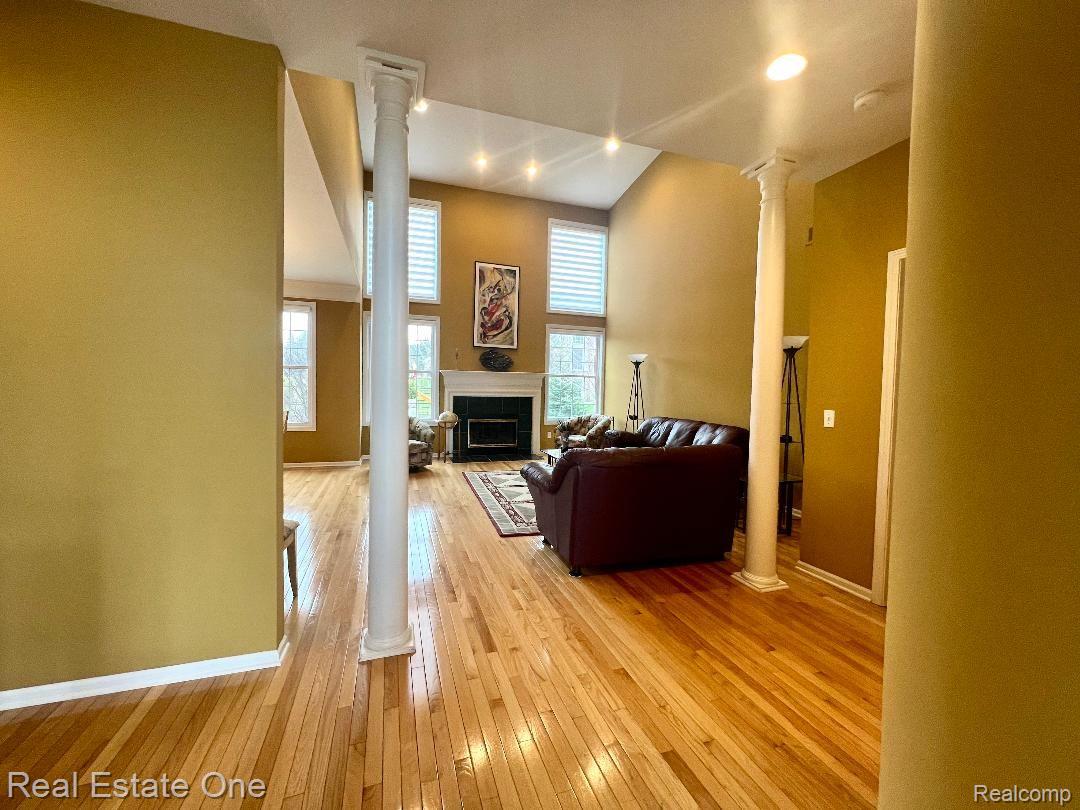 3123 Castleton Court Rochester, MI 48306 - Photo 13 of 22 Gallery Image 13