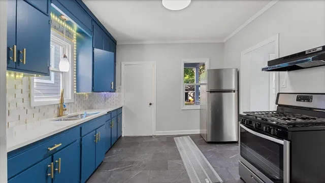 $340,000 | 2925 29th Avenue South, Minneapolis, MN 55406