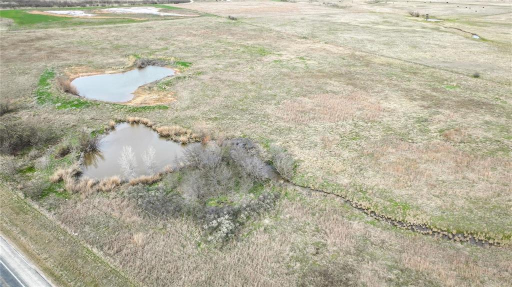 81 East Rc Road Bowie, TX 76230 - Photo 7 of 11