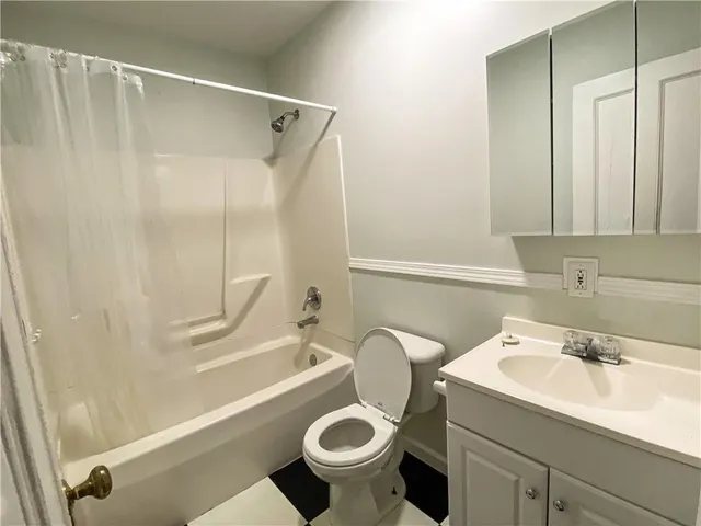 $2,300 | 1459 South Avenue, Rochester, NY 14620