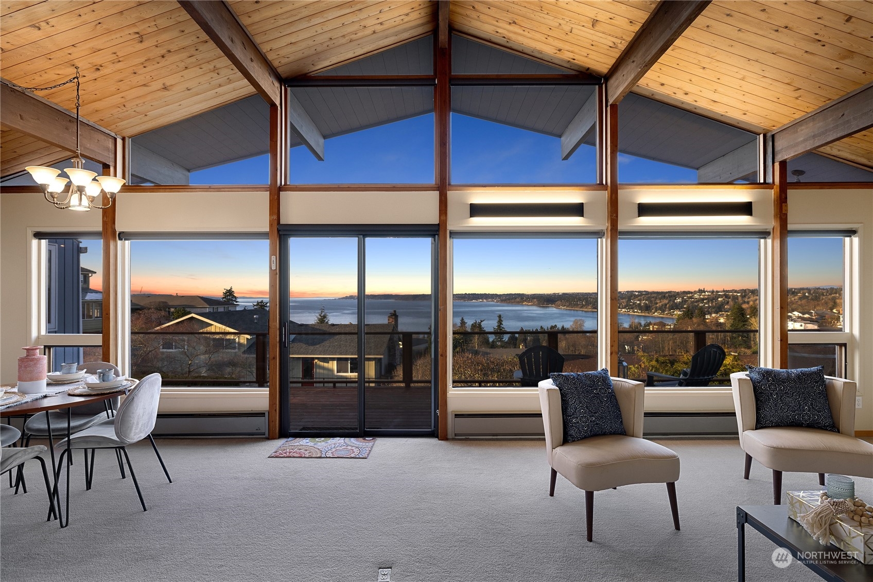 29832 2nd Place Southwest Federal Way, WA 98023 - Photo 11 of 40 a balcony with furniture and lamp