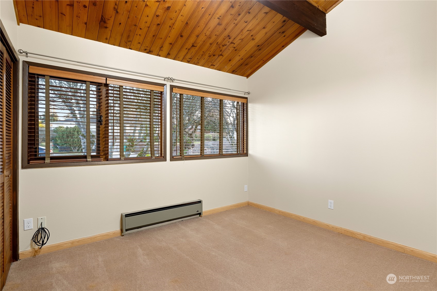 29832 2nd Place Southwest Federal Way, WA 98023 - Photo 13 of 40 a view of an empty room with a window