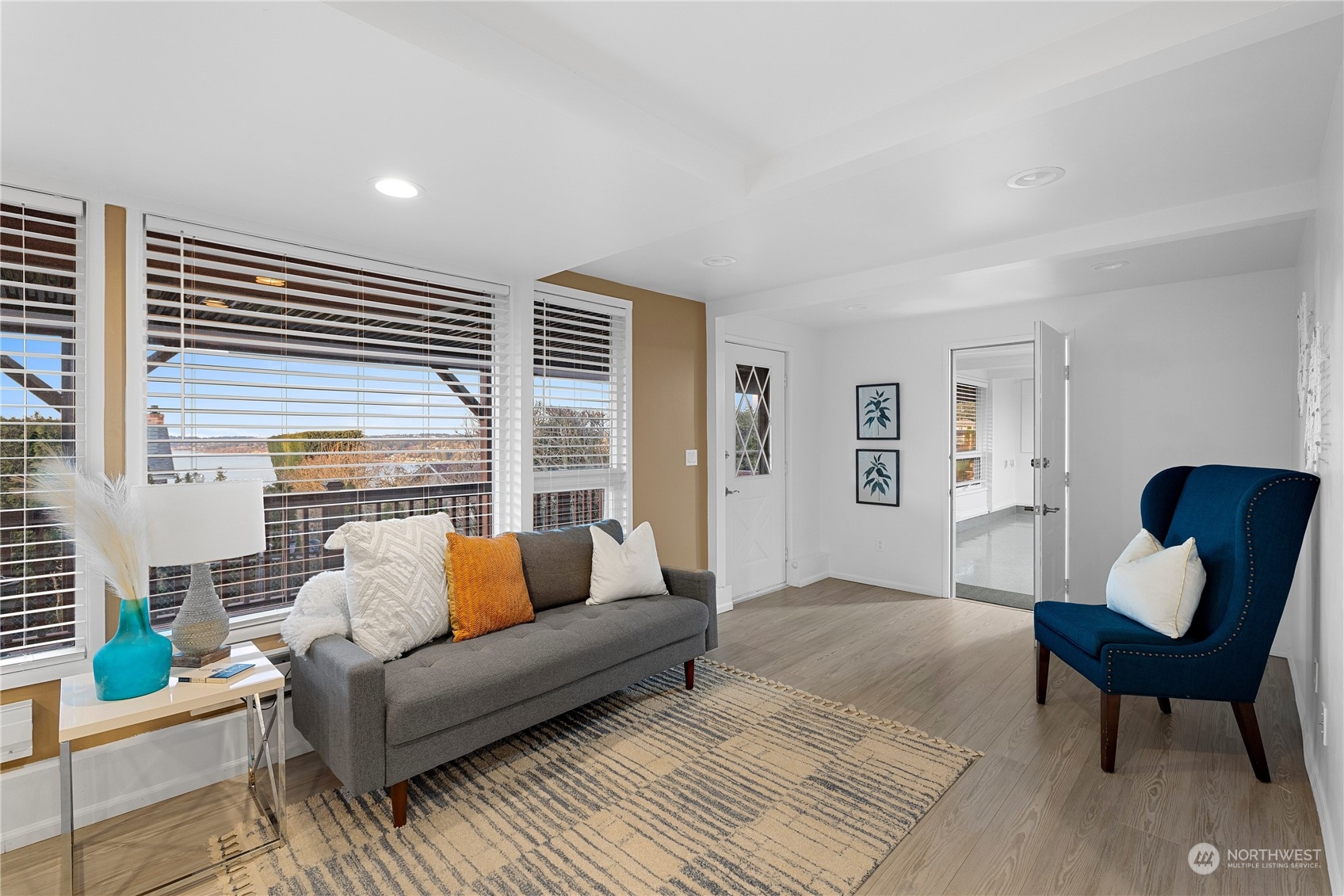 29832 2nd Place Southwest Federal Way, WA 98023 - Photo 21 of 40 a living room with furniture and a large window