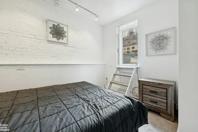 $850,000 | 131 East 39th Street, Unit 4 | Murray Hill