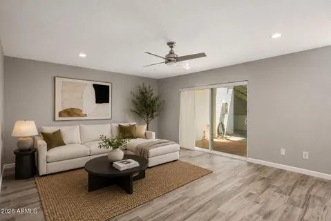 $235,000 | 102 West Maryland Avenue, Unit E1, Phoenix, AZ 85013