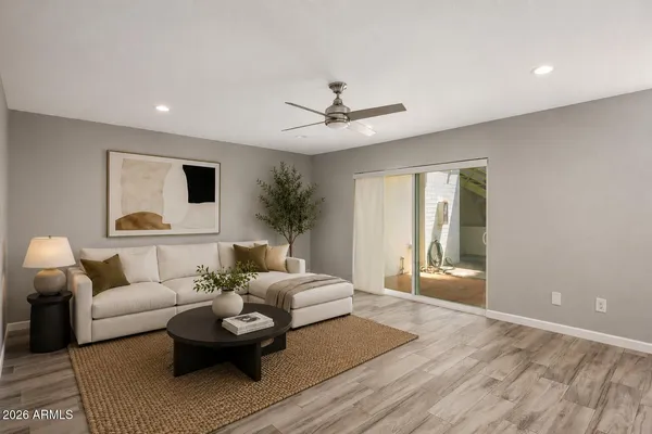 $235,000 | 102 West Maryland Avenue, Unit E1, Phoenix, AZ 85013