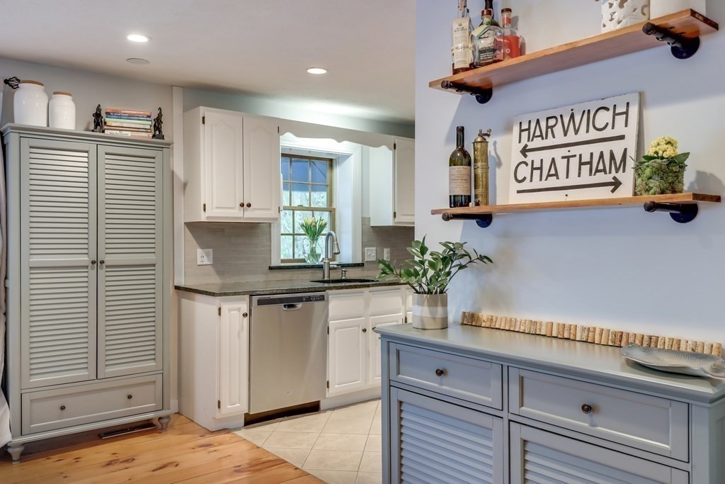 170 Booth Hill Road Scituate, MA 02066 - Photo 12 of 37 Gallery Image 12