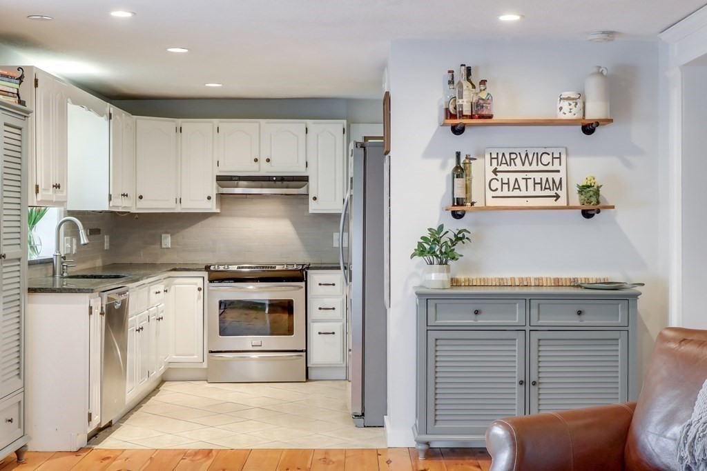 170 Booth Hill Road Scituate, MA 02066 - Photo 13 of 37 Gallery Image 13