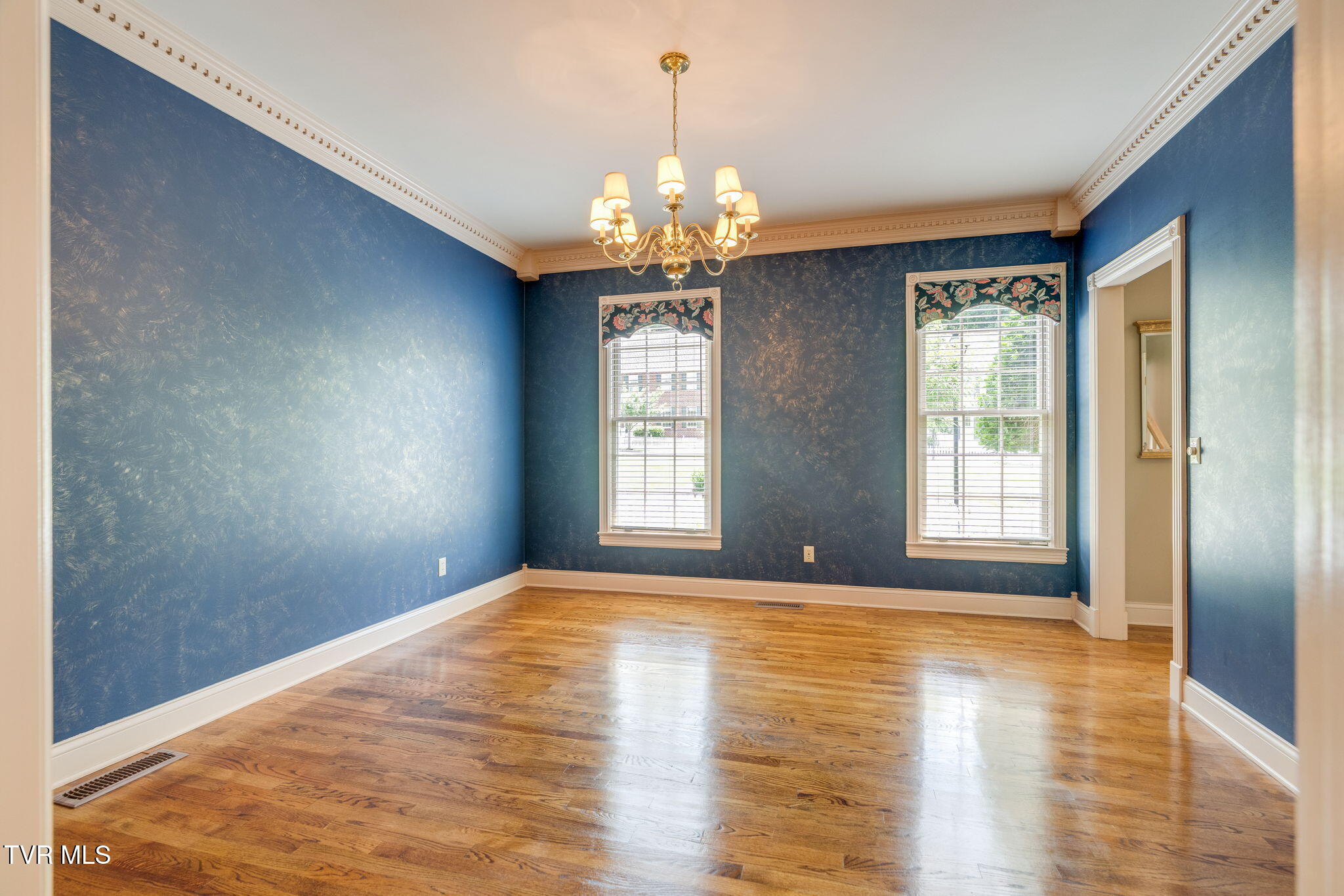 24 Pendleton Place Kingsport, TN 37664 - Photo 9 of 54 008