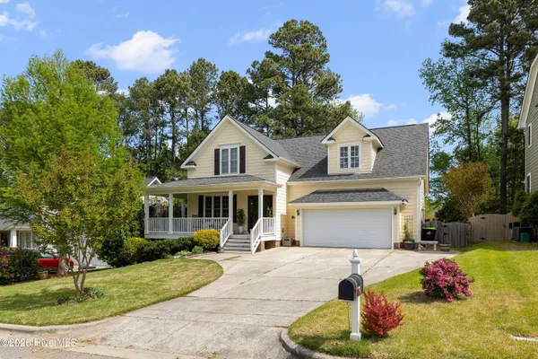 $585,000 | 1400 Applethorn Drive, Apex, NC 27502