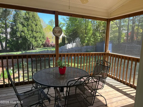 $585,000 | 1400 Applethorn Drive, Apex, NC 27502