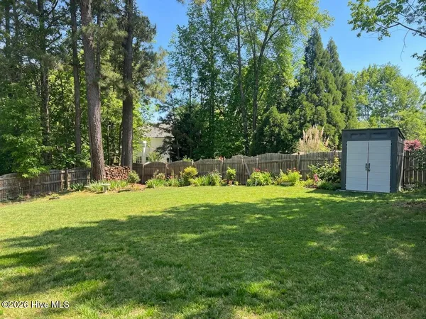 $585,000 | 1400 Applethorn Drive, Apex, NC 27502