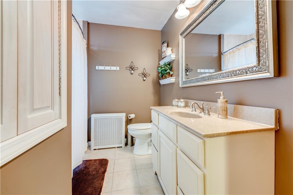 1998 Warriors Road Pittsburgh, PA 15205 - Photo 14 of 19 Gallery Image 14
