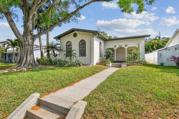 $5,000 | 3120 South Julia Circle, Tampa, FL 33629