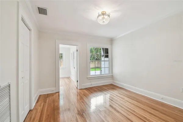 $5,000 | 3120 South Julia Circle, Tampa, FL 33629