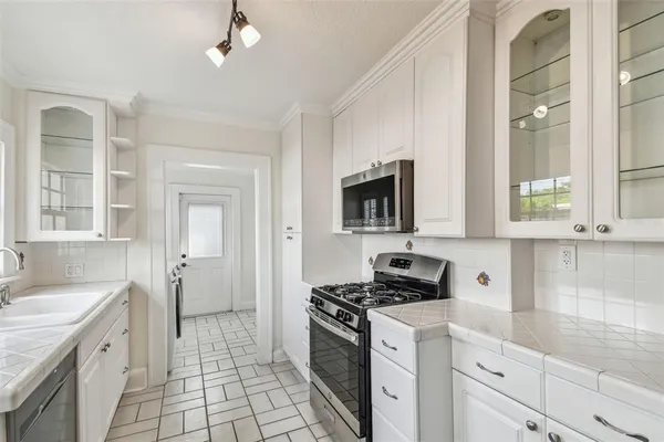 $5,000 | 3120 South Julia Circle, Tampa, FL 33629