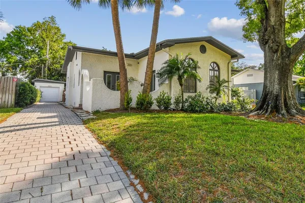 $5,000 | 3120 South Julia Circle, Tampa, FL 33629