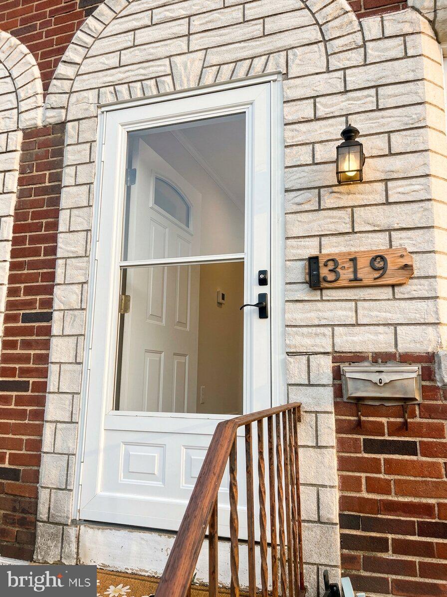 319 Stratford Road Glenolden, PA 19036 - Photo 1 of 1