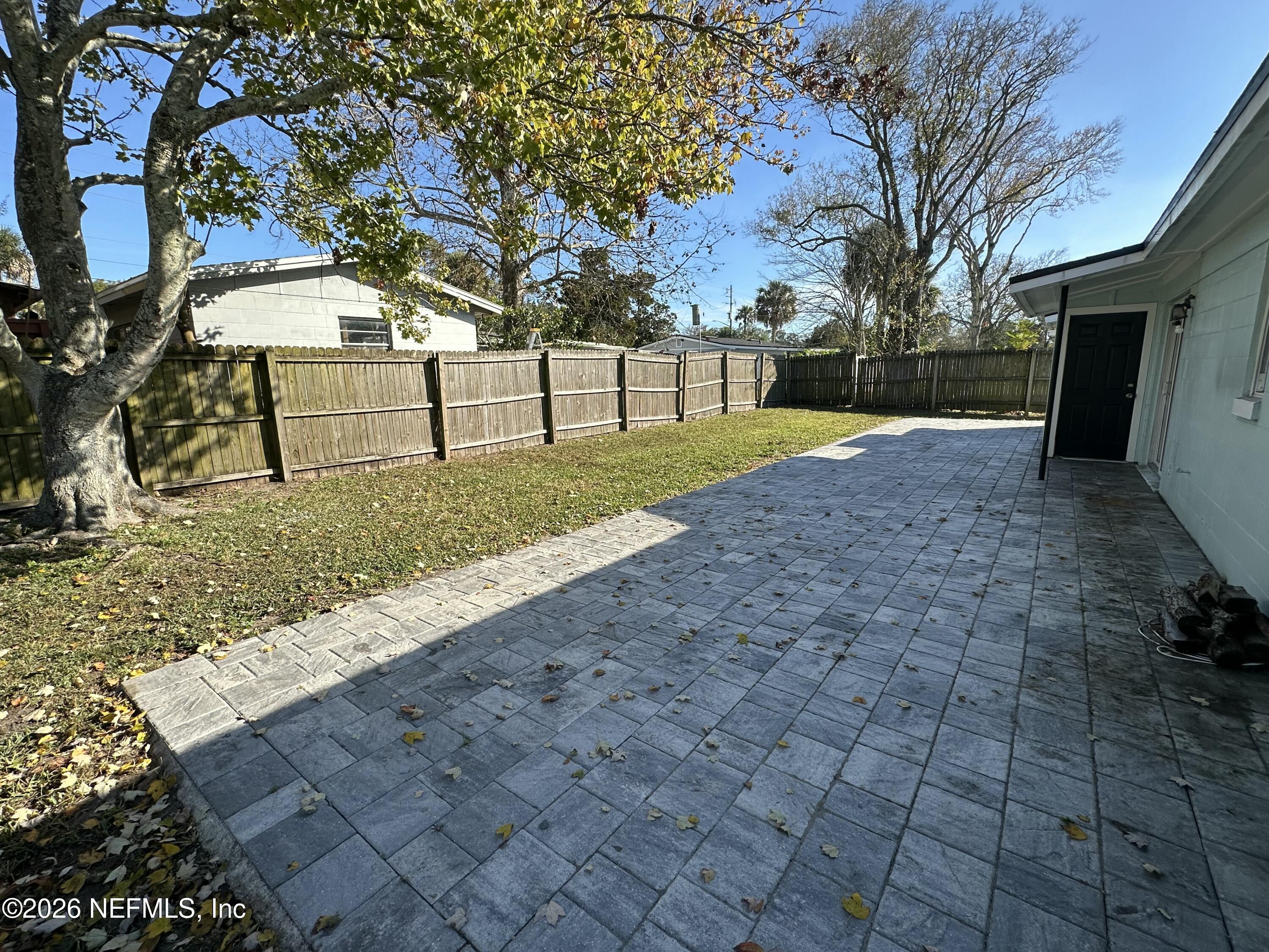 365 Sargo Road Atlantic Beach, FL 32233 - Photo 20 of 23 a view of backyard with tree s