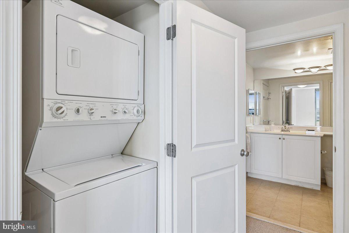 851 North Glebe Road, Unit 1003 Arlington, VA 22203 - Photo 9 of 73