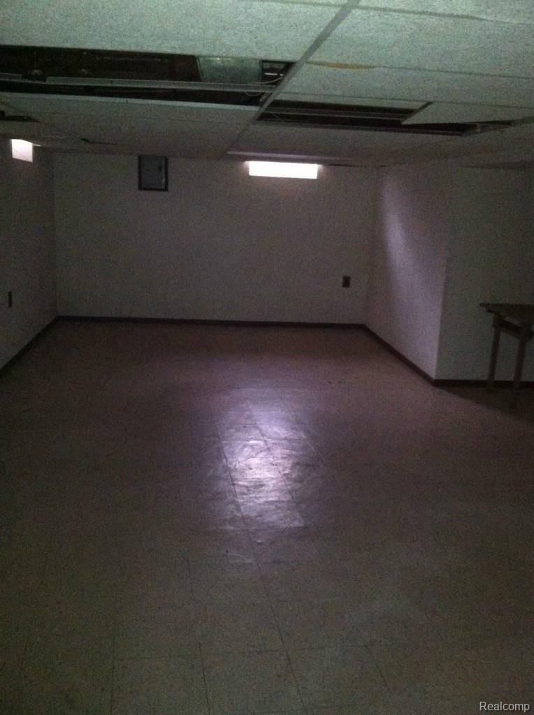 641 Vernier Road Grosse Pointe, MI 48236 - Photo 8 of 18 vernier-basement1.jpg