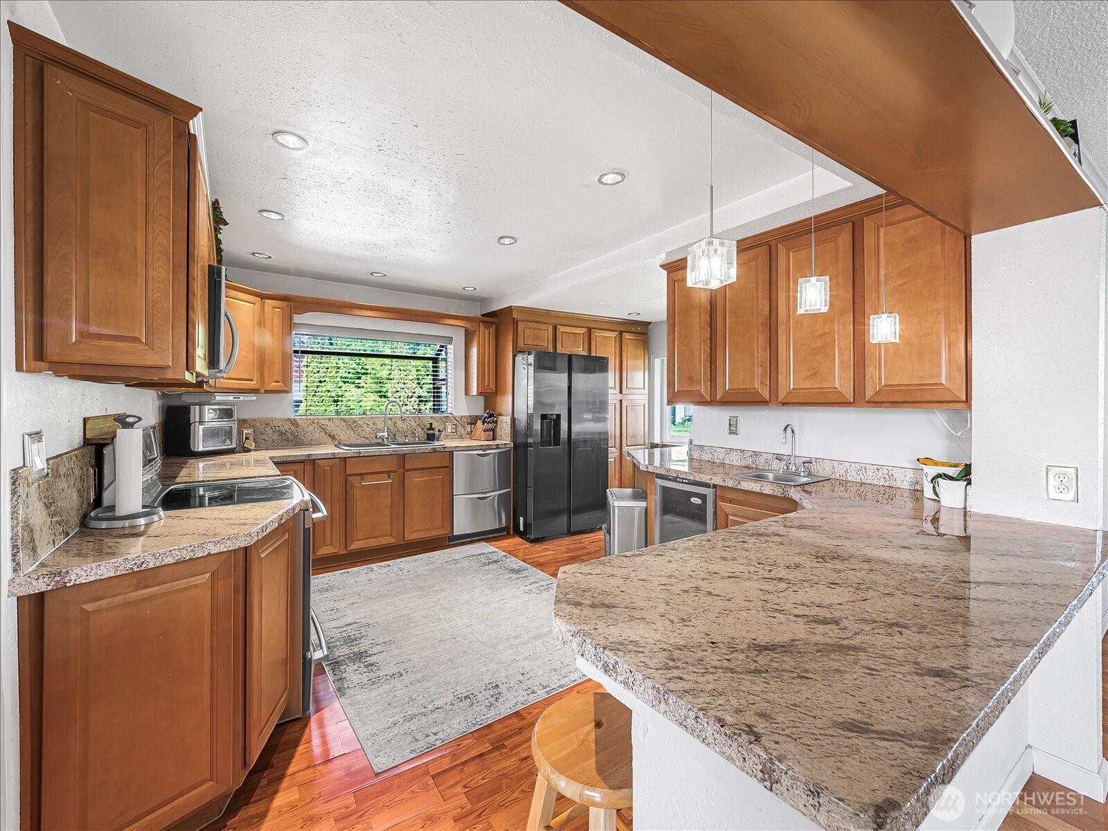 2210 63rd Street Southeast Everett, WA 98203 - Photo 7 of 36