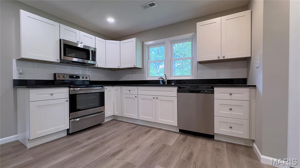 10240 Silverleaf Road Mineral Point, MO 63660 - Photo 17 of 40