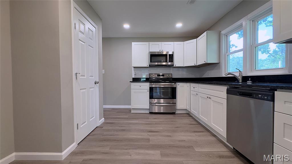 10240 Silverleaf Road Mineral Point, MO 63660 - Photo 18 of 40