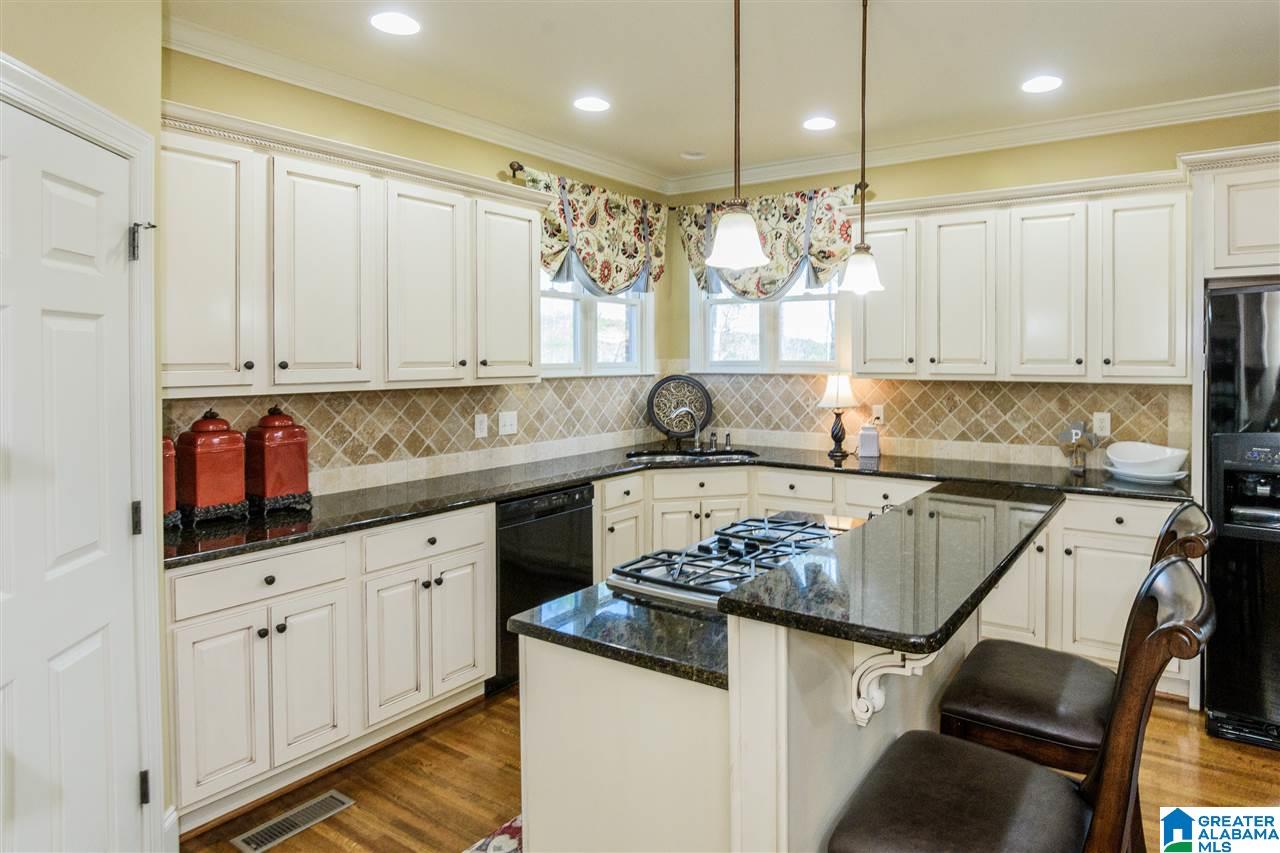 927 Timberline Circle Calera, AL 35040 - Photo 11 of 48