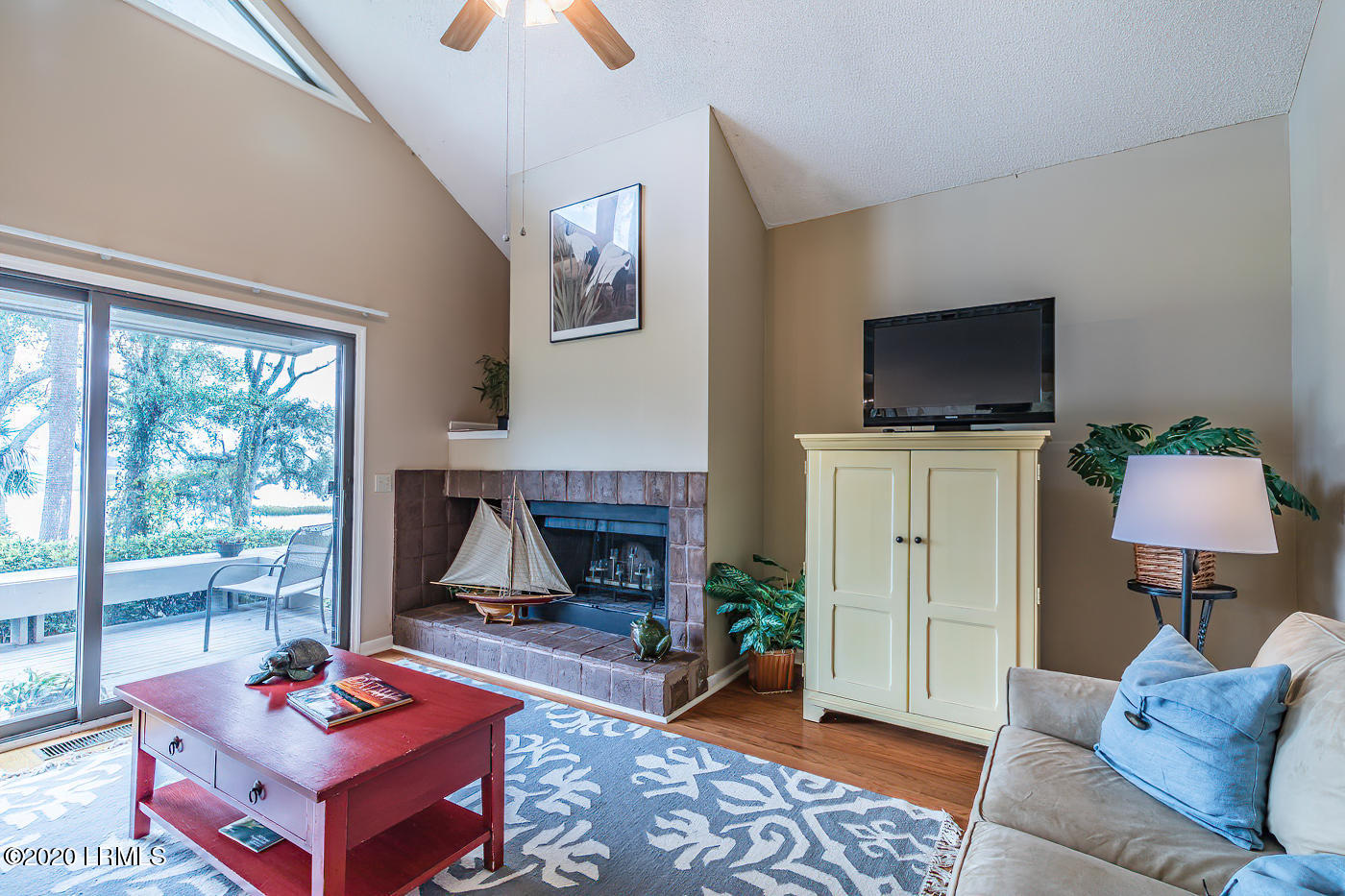 6 Great room