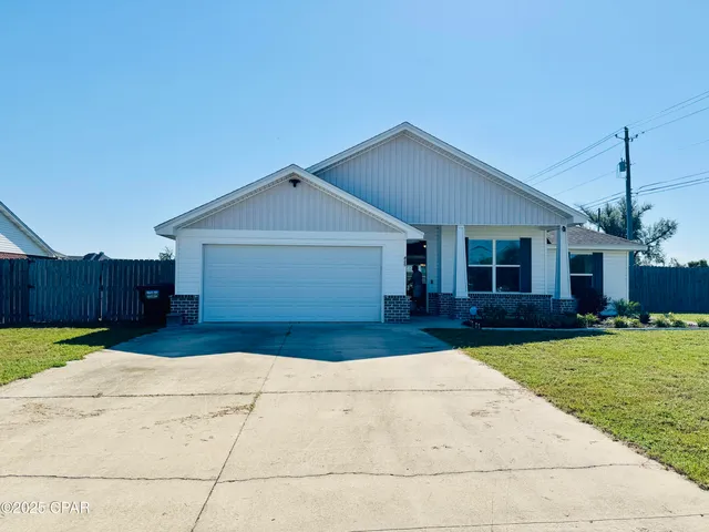 $2,199 | 425 Shadecrest Drive, Panama City, FL 32404