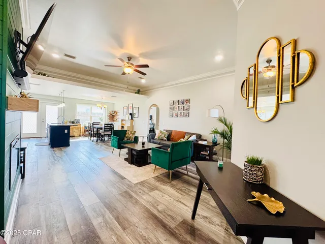 $2,199 | 425 Shadecrest Drive, Panama City, FL 32404