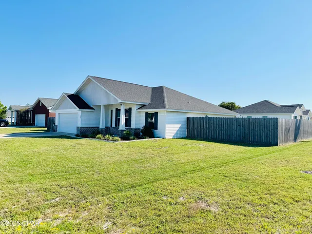 $2,199 | 425 Shadecrest Drive, Panama City, FL 32404