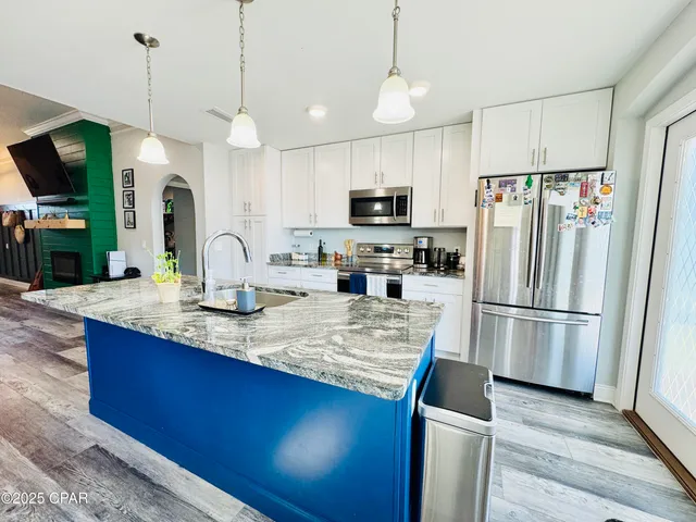 $2,199 | 425 Shadecrest Drive, Panama City, FL 32404