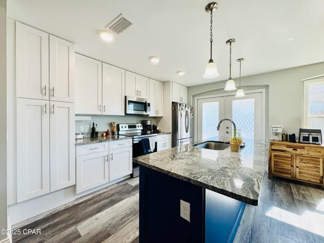 $2,199 | 425 Shadecrest Drive, Panama City, FL 32404