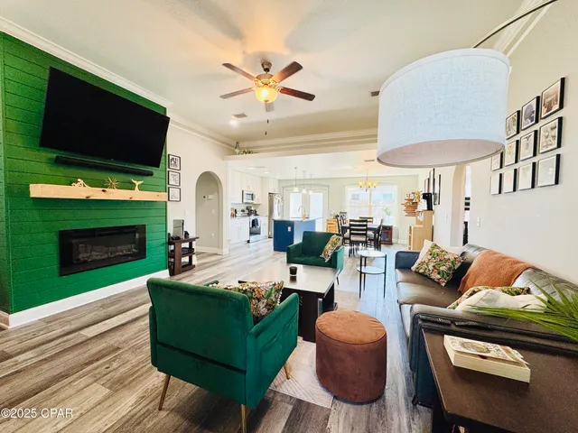 $2,199 | 425 Shadecrest Drive, Panama City, FL 32404