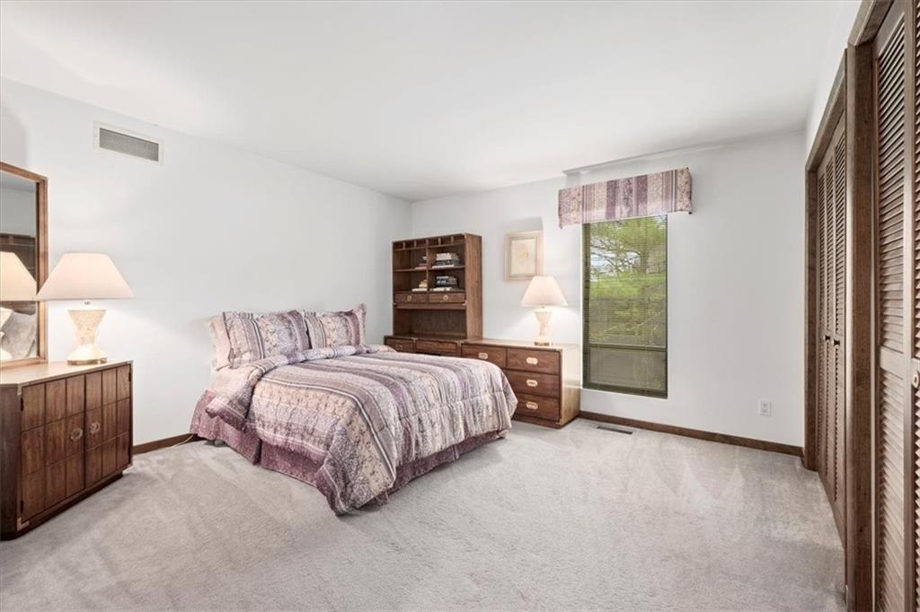 4 Winthrop Road Carnegie, PA 15106 - Photo 17 of 25 Gallery Image 17