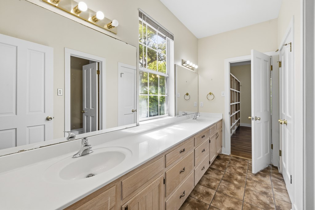 224 Ranch Rim Drive West Ingram, TX 78025 - Photo 29 of 47