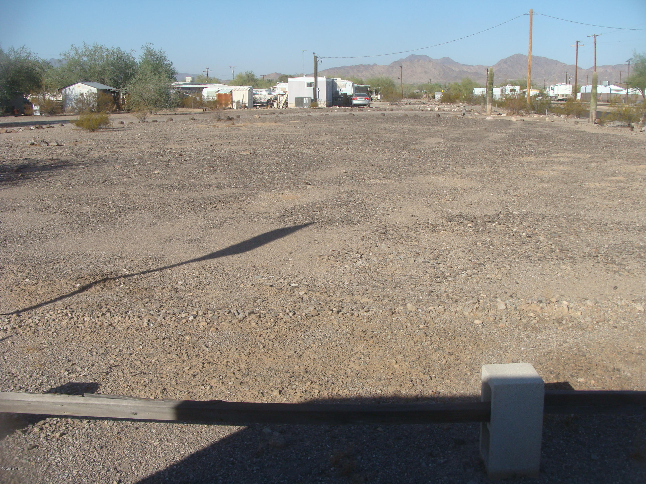 490 North Pilgrim Place Quartzsite, AZ 85346 - Photo 3 of 7 DSC05423