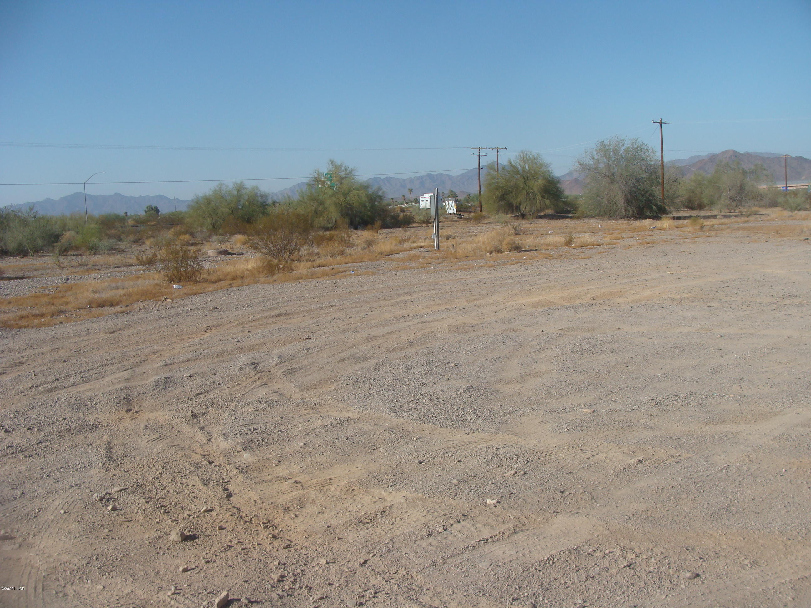 490 North Pilgrim Place Quartzsite, AZ 85346 - Photo 6 of 7 DSC05430