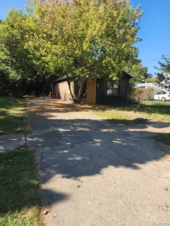 $8,500 | 1308 Barney Avenue, Flint, MI 48503