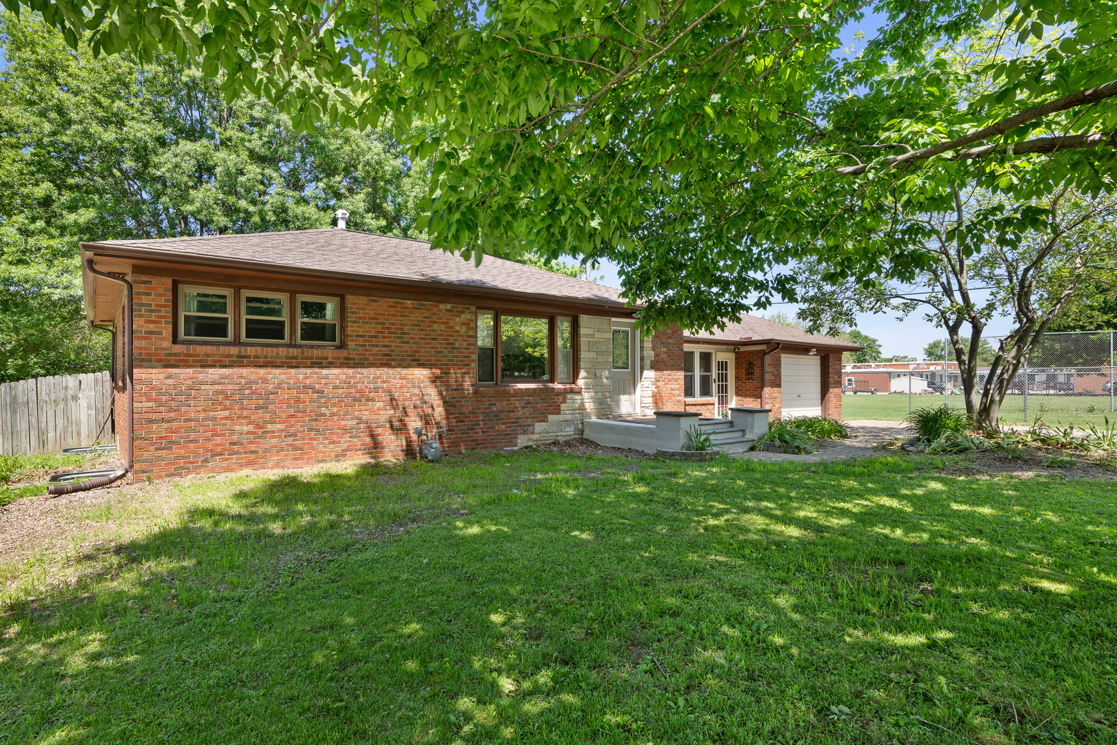 11400 16th Street Milan, IL 61264 - Photo 4 of 37