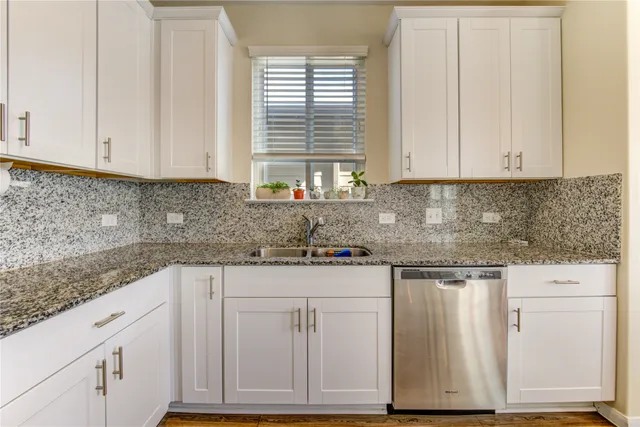 $2,600 | 6706 Hobby Wind Ridge Drive, Houston, TX 77075