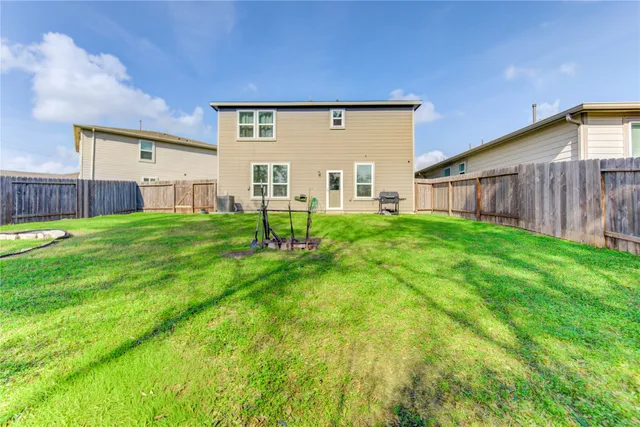 $2,600 | 6706 Hobby Wind Ridge Drive, Houston, TX 77075